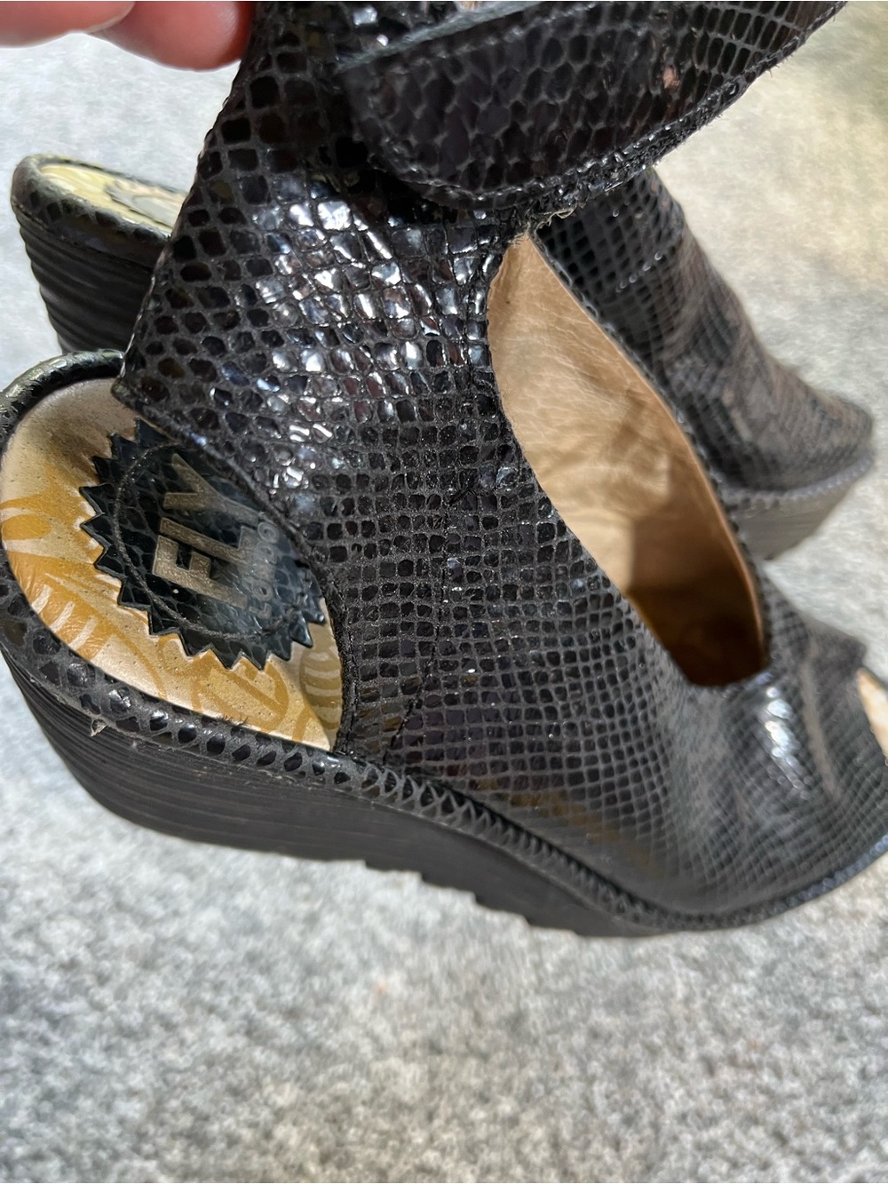 Fly London Sandals YALA Black Snake Embossed Leather Wedges Open Toe Size 40/9 - Picture 4 of 10
